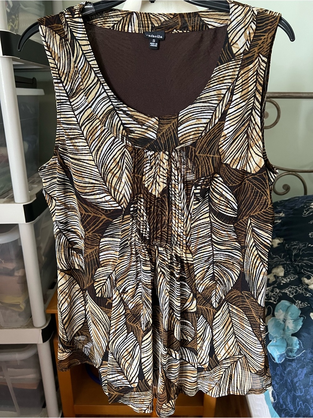 Rafaella Women’s Brown, Cream & Tan Small Fully Lined Leaf-Print Sleeveless Tank